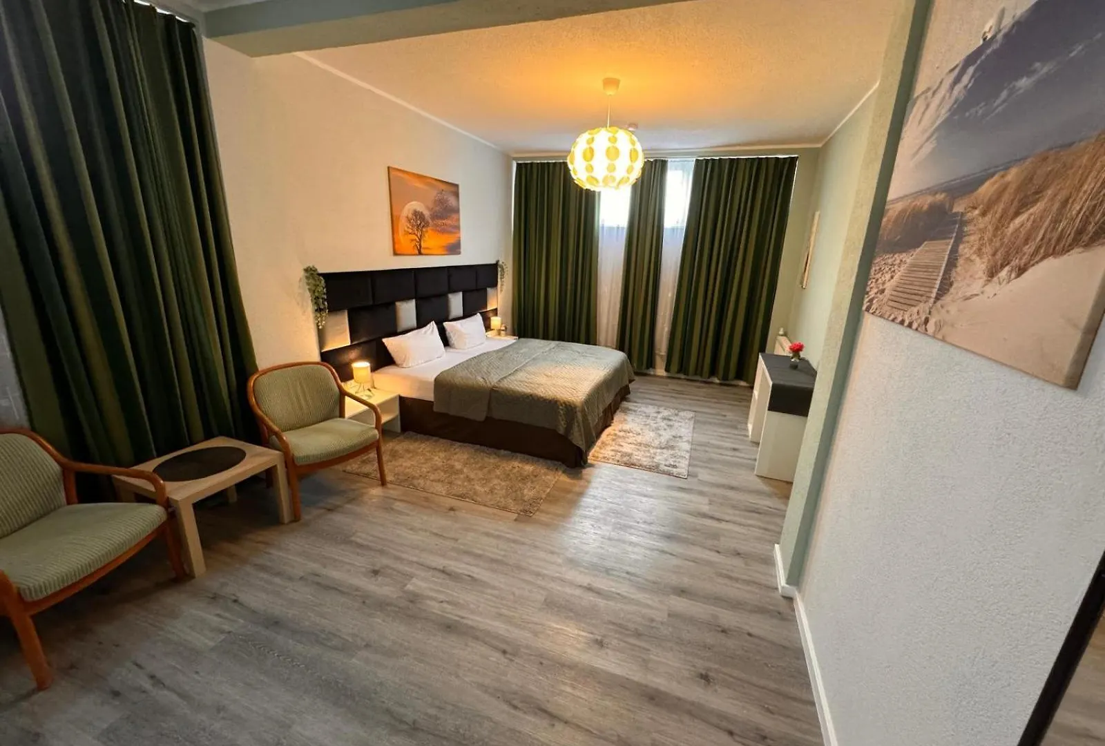 Homestay F-F Haus Monteuren Unterkunft Neuhausen auf den Fildern